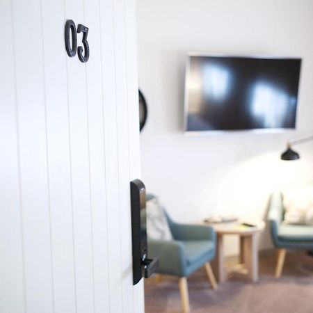 Bay Of Fires Apartments - Town Centre เซนต์เฮเลนส์ ภายนอก รูปภาพ