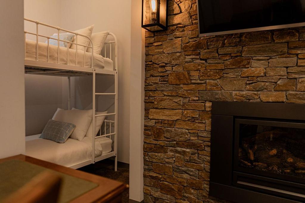 Bay Of Fires Apartments - Town Centre เซนต์เฮเลนส์ ภายนอก รูปภาพ