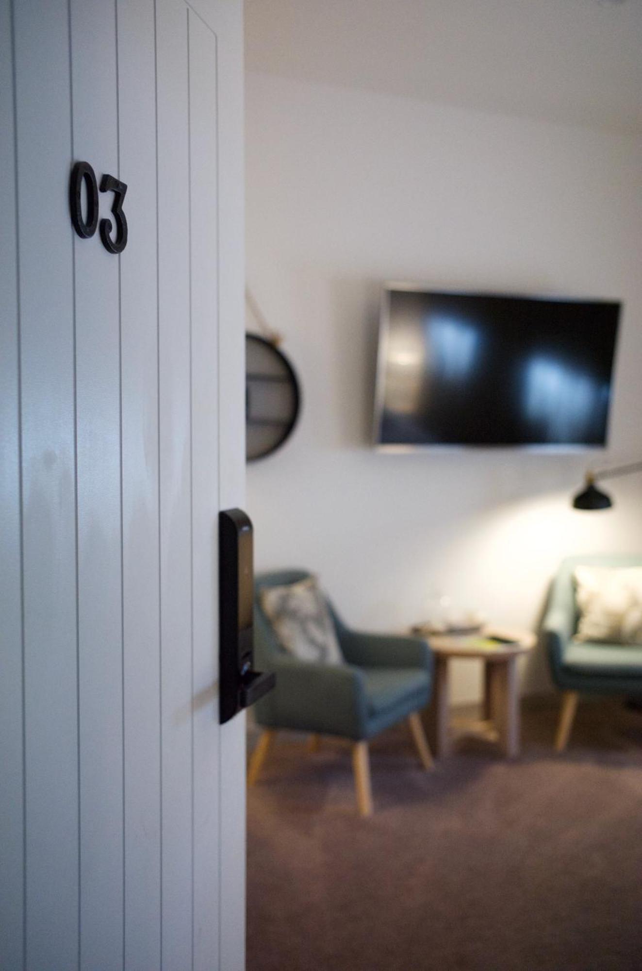 Bay Of Fires Apartments - Town Centre เซนต์เฮเลนส์ ภายนอก รูปภาพ