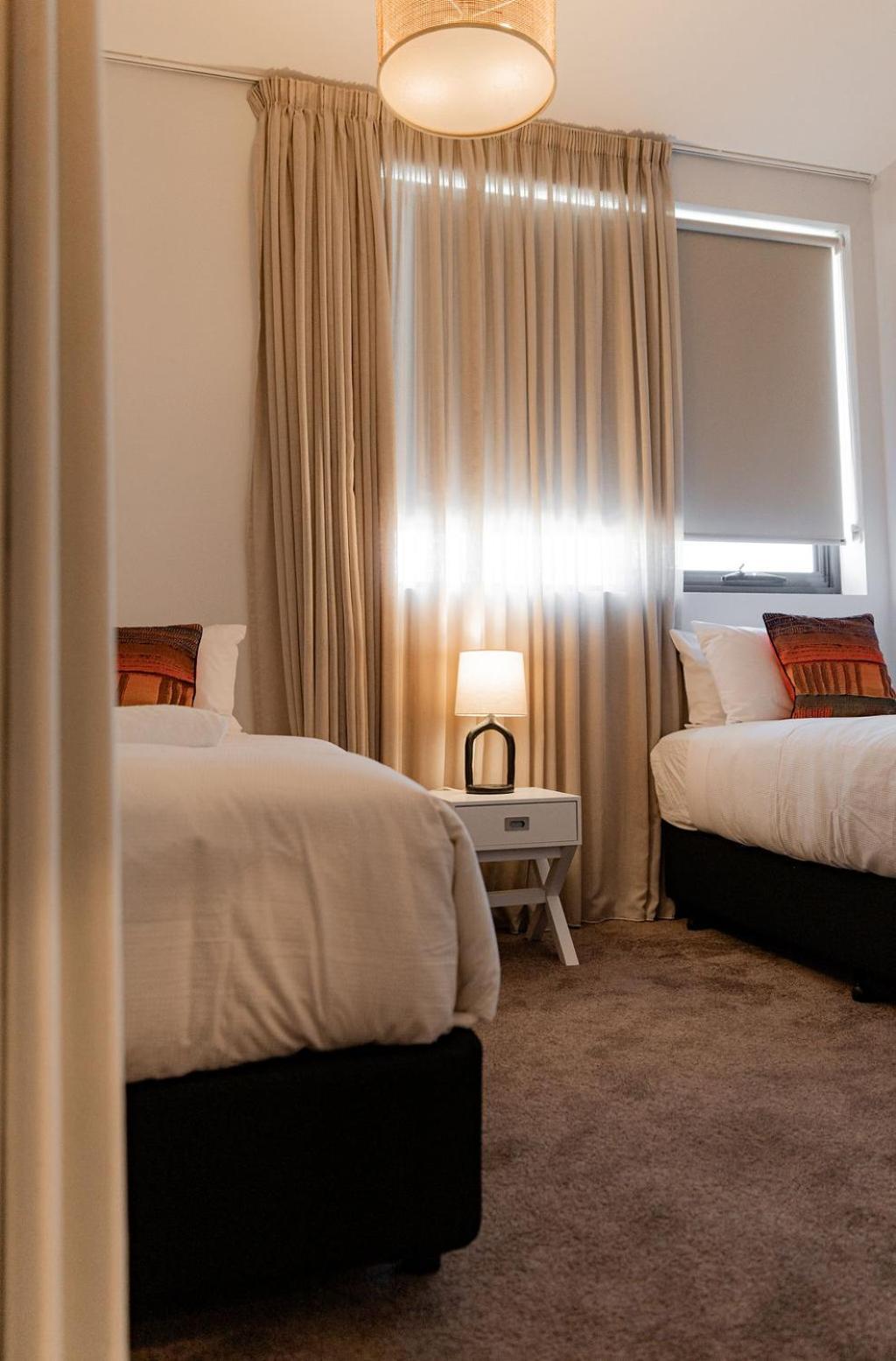 Bay Of Fires Apartments - Town Centre เซนต์เฮเลนส์ ภายนอก รูปภาพ