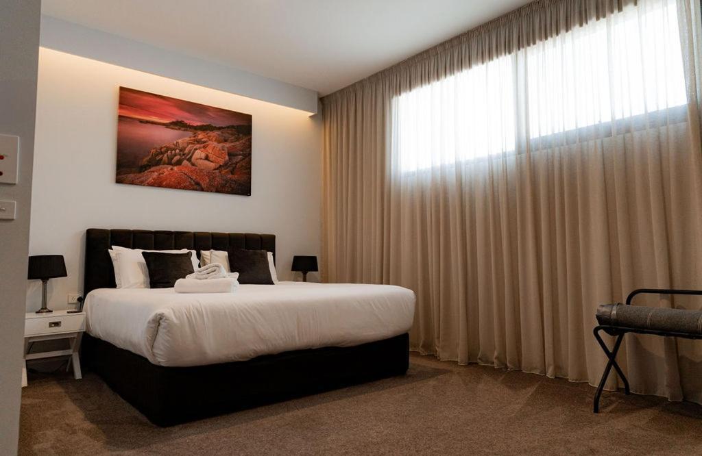 Bay Of Fires Apartments - Town Centre เซนต์เฮเลนส์ ภายนอก รูปภาพ