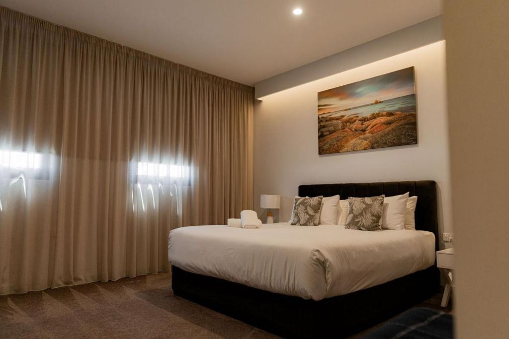 Bay Of Fires Apartments - Town Centre เซนต์เฮเลนส์ ภายนอก รูปภาพ